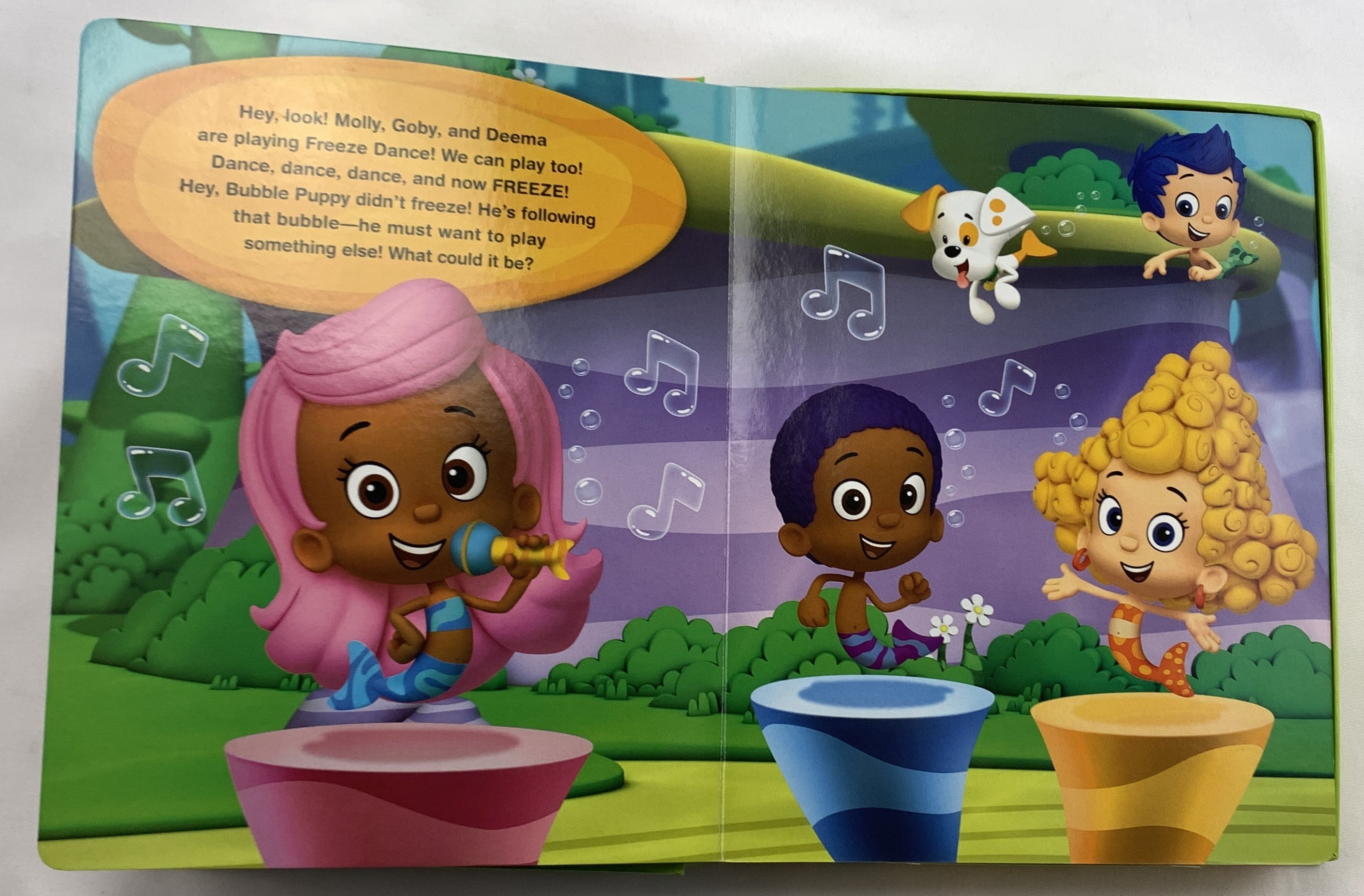 Bubble Guppies My Busy Book - 2016 - Great Condition