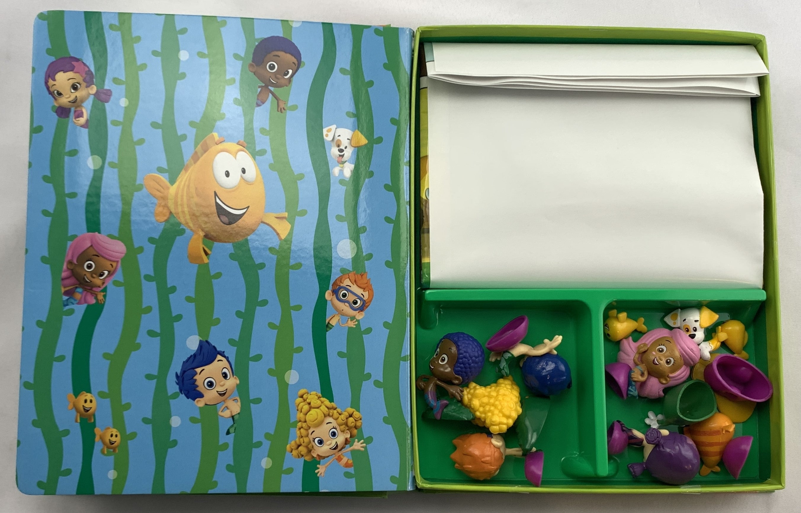 Bubble Guppies My Busy Book - 2016 - Great Condition