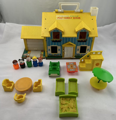 Fisher Price Little People Family Play House - 1969 - Very Good Condition