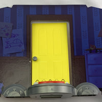 Who's Behind The Door Game? Monsters University - 2013 - Spin Master - Great Condition