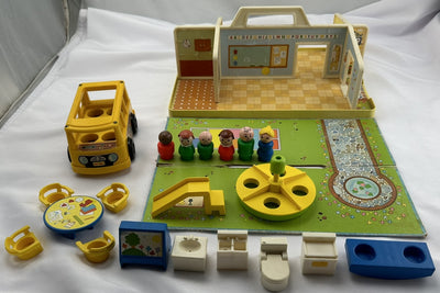 Fisher Price Little People Nursery School #929 - 1978 - Very Good Condition