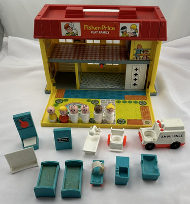 Fisher Price Little People Childrens Hospital #931 - 1976 - Very Good Condition