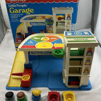 Fisher Price Little People Action Garage in Box - 1990 - Very Good Condition