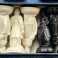 Renaissance Chessmen Chess Set - 1959 - E.S. Lowe - Very Good Condition