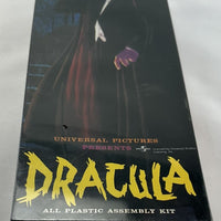 Dracula Universal Monster Model Kit - Aurora - 1999 - New/Sealed