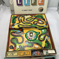 Game of Life - 1960 - Milton Bradley - Great Condition