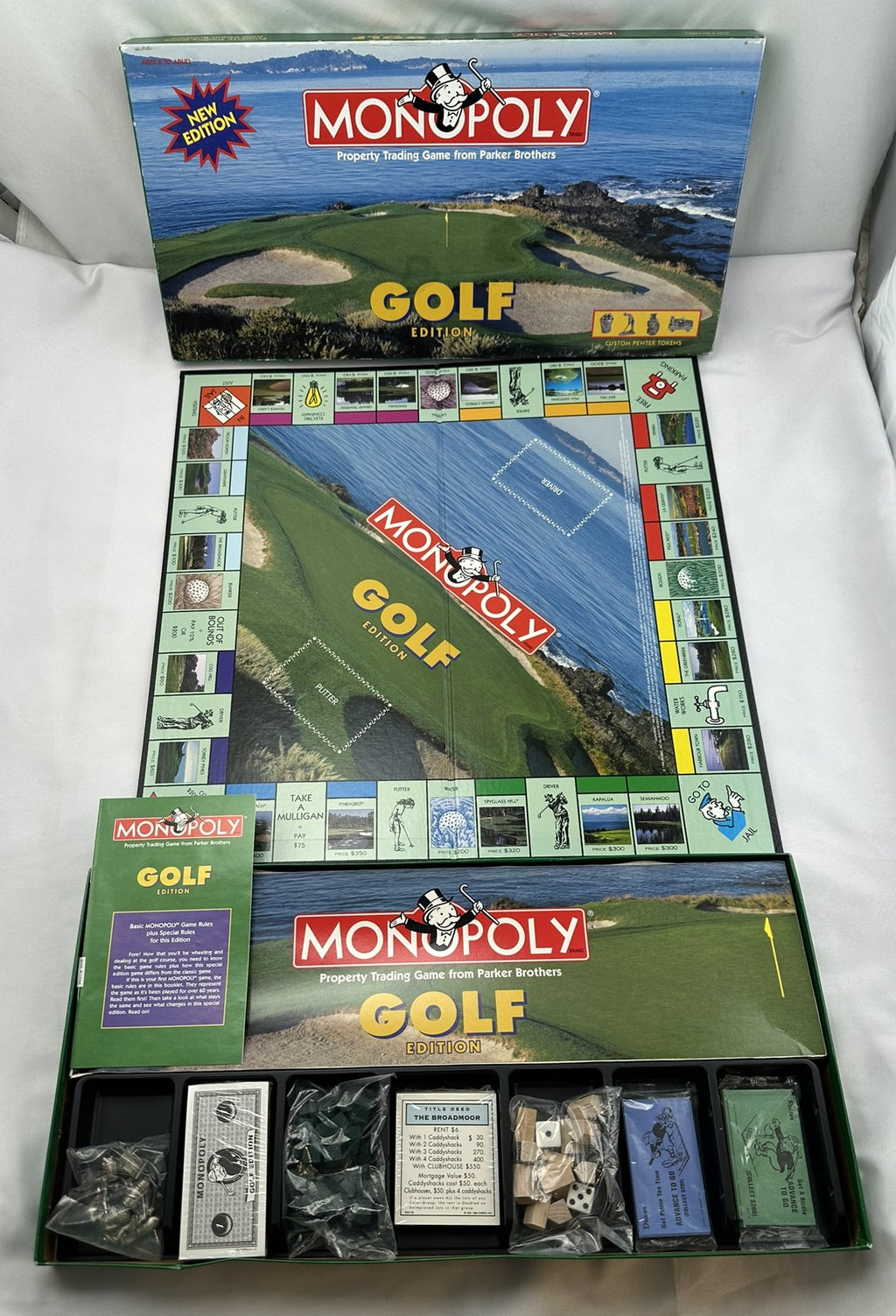 Golf Collectors Monopoly - 1998 - USAopoly - New Old Stock