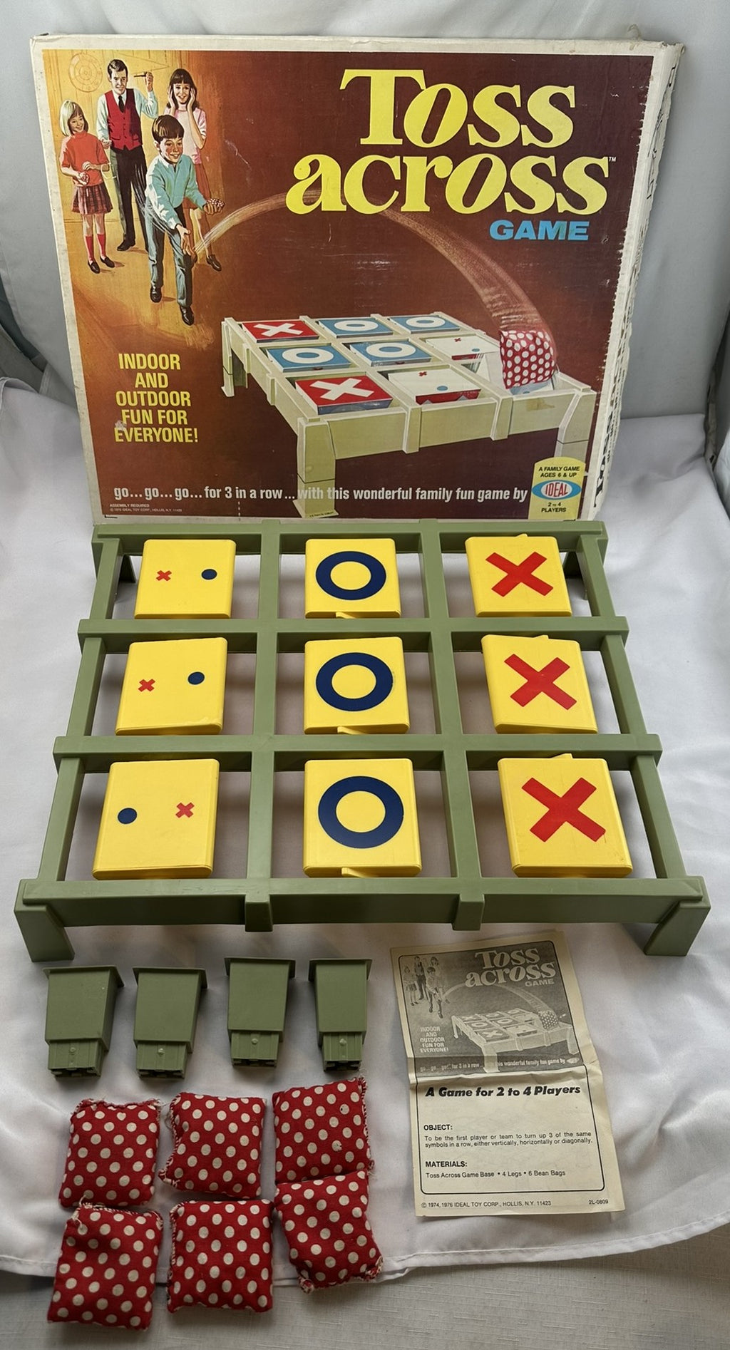 Toss Across Game - 1970 - Ideal - Great Condition