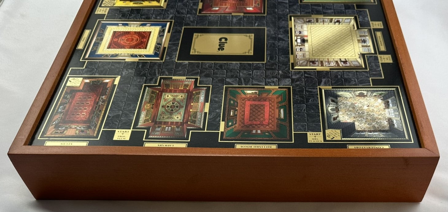 Clue Luxary Collectors Edition - Winning Solutions Hasbro - Great Condition