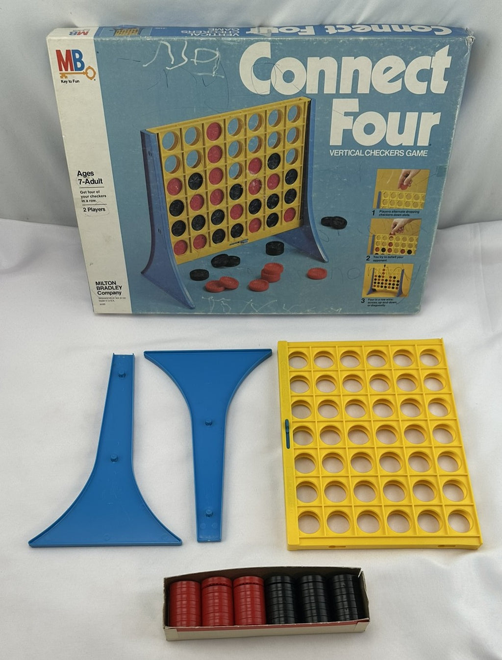 Connect Four Game - 1978 - Milton Bradley - Good Condition