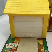 Fisher Price Little People Family Play House - 1969 - Very Good Condition