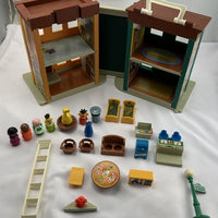 Fisher Price Little People Sesame Street Play Set #938 - 1974 - Great Condition