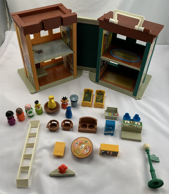 Fisher Price Little People Sesame Street Play Set #938 - 1974 - Great Condition