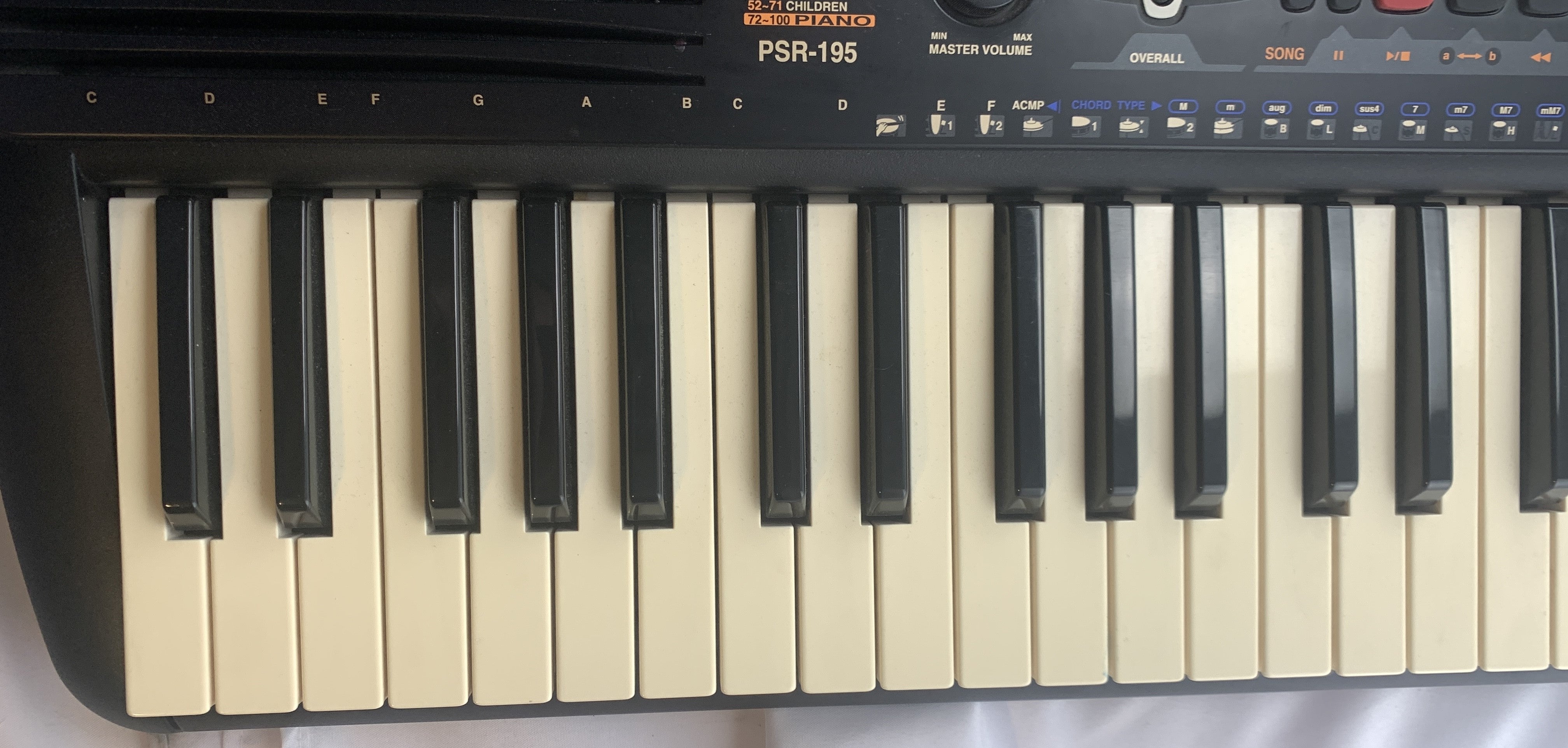 Yamaha PSR-195 Portable Keyboard in Box with Accessories