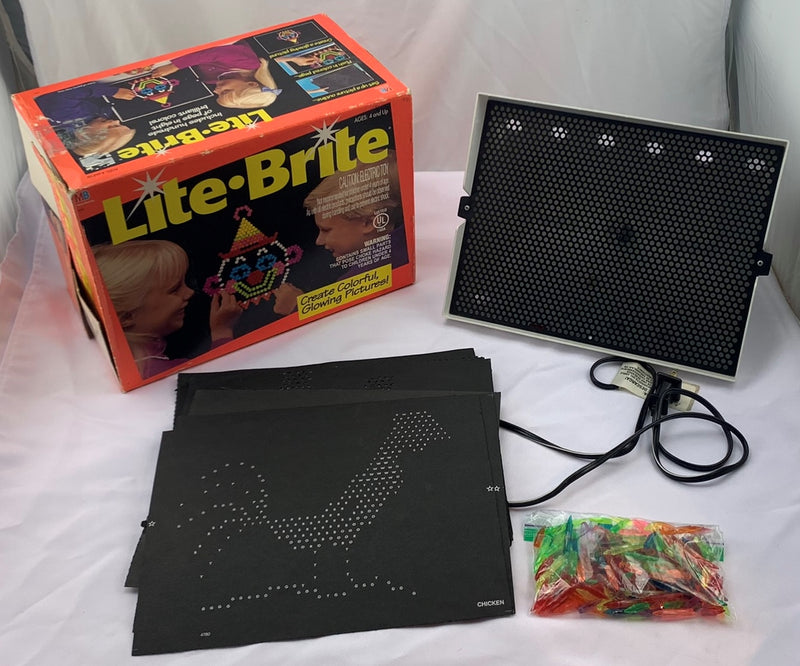 Lite Brite - 1967 - 50+ Unpunched Sheets - 200+ Pegs - Working - Very